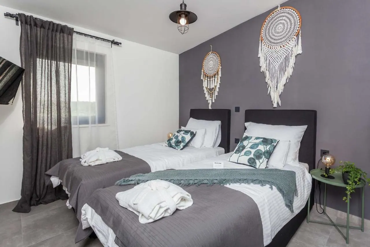 Villa Royal With Heated Pool Biograd Na Moru