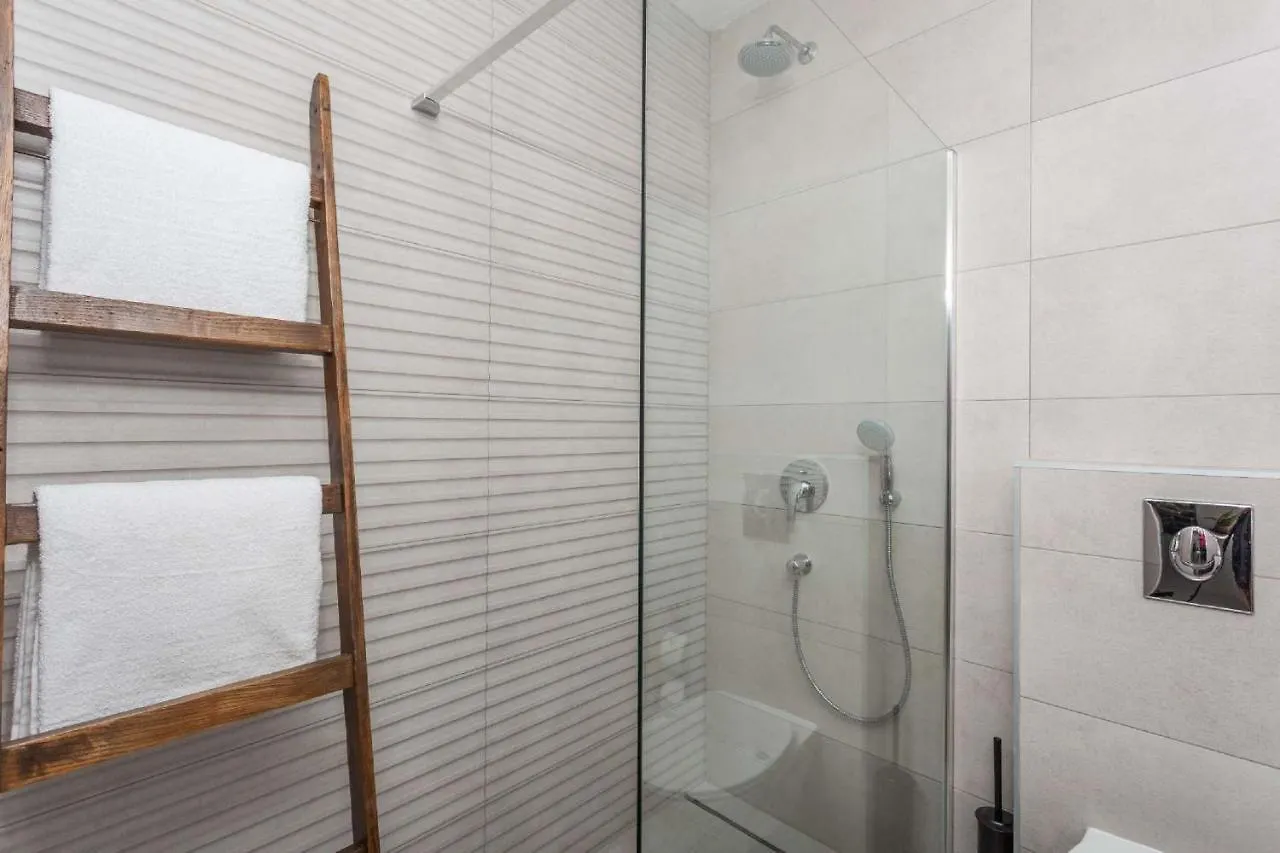 Villa Royal With Heated Pool Biograd Na Moru