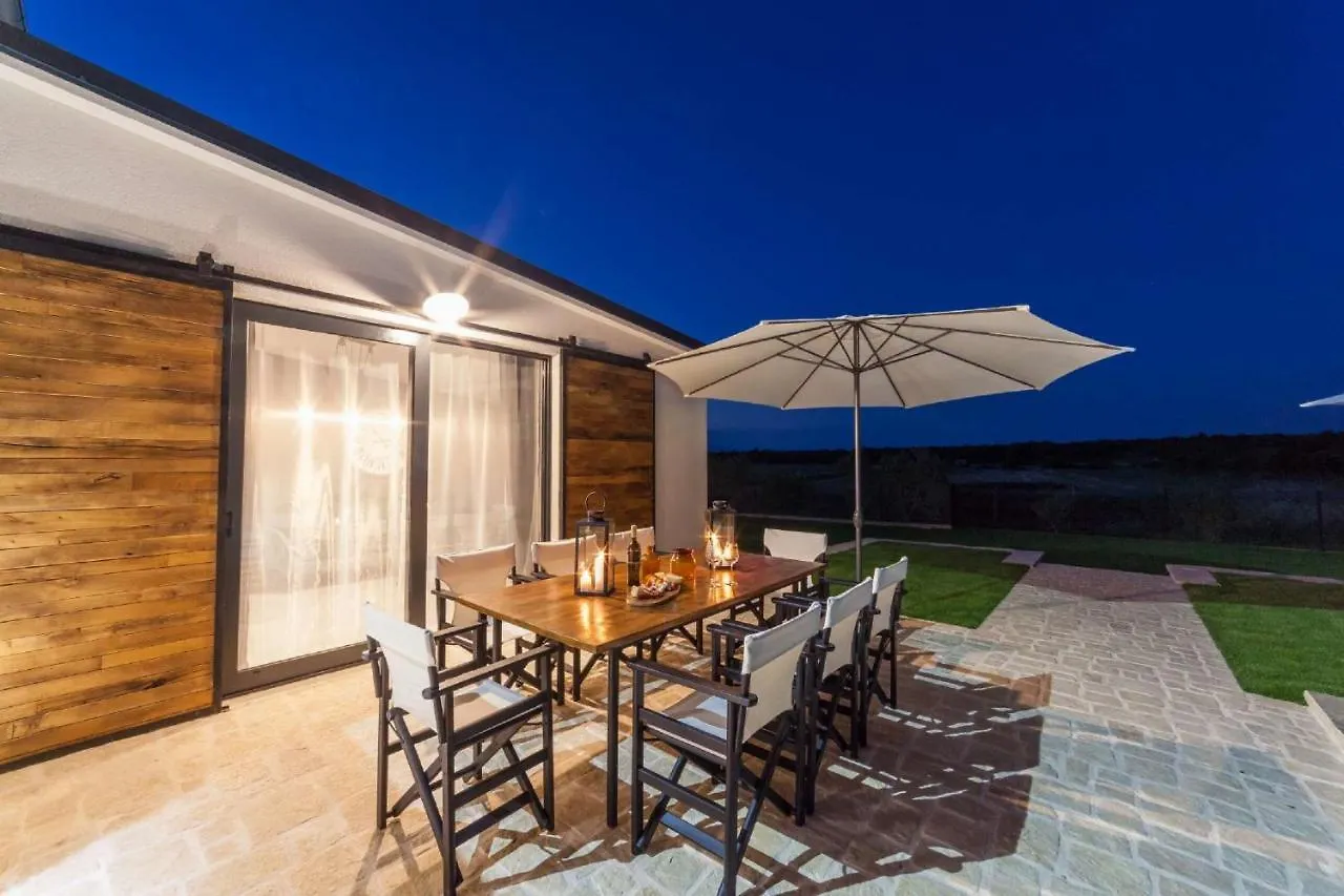 Villa Royal With Heated Pool Biograd Na Moru