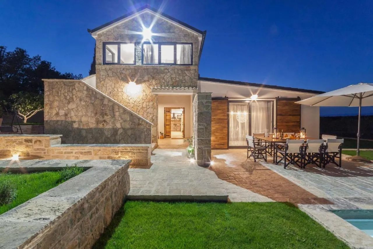 Villa Royal With Heated Pool Biograd Na Moru