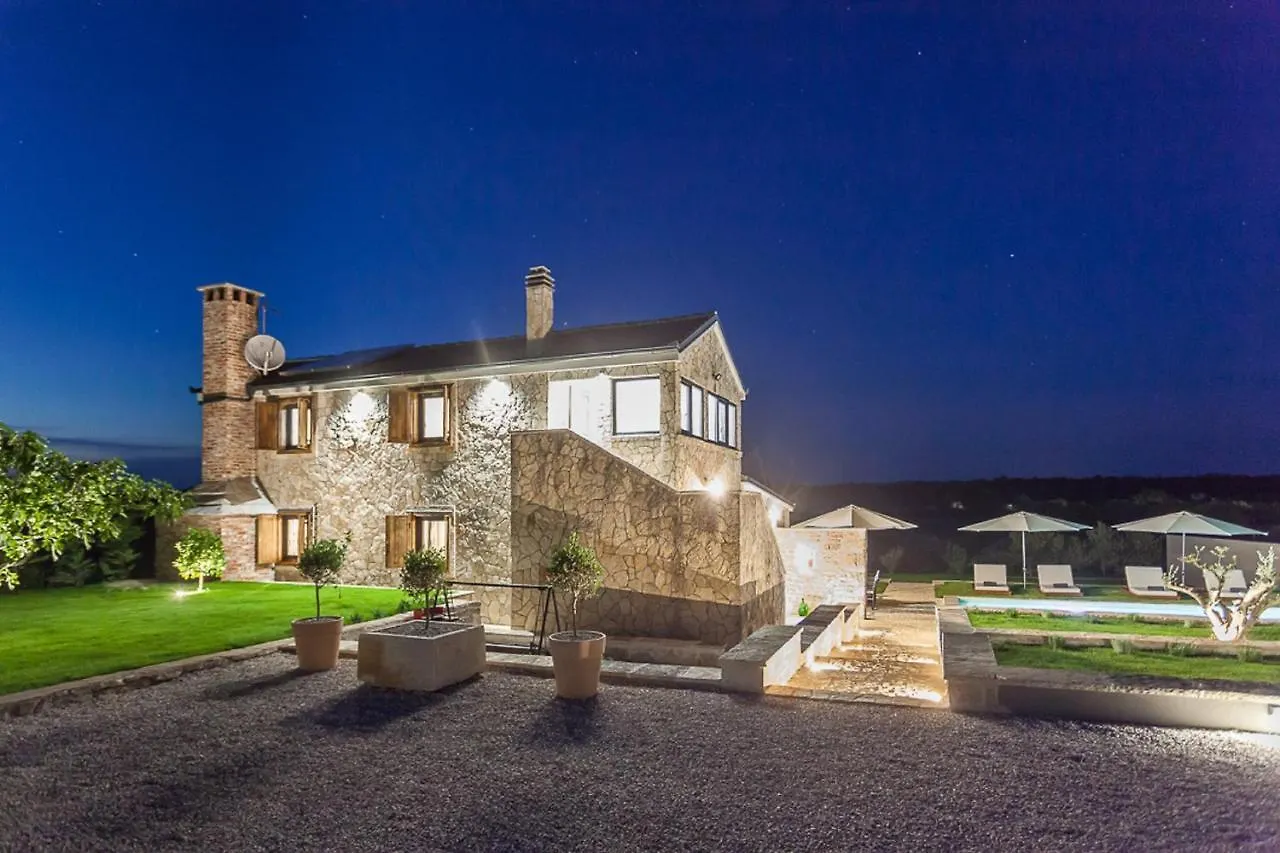 Villa Royal With Heated Pool Biograd Na Moru Croatia